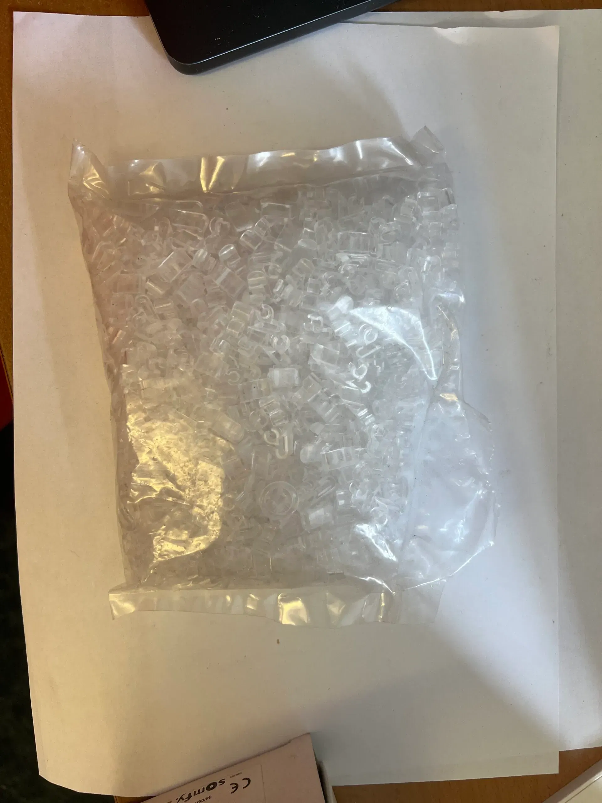 Bag of Hook-on Rear Cord Breakers